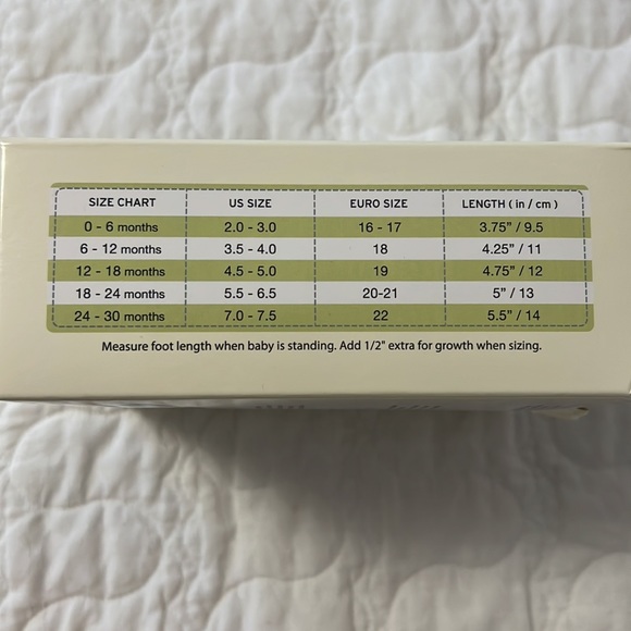 Cute Toddler Moccasins! - Picture 3 of 5